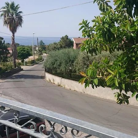 Artemare Bed & Breakfast 4*
